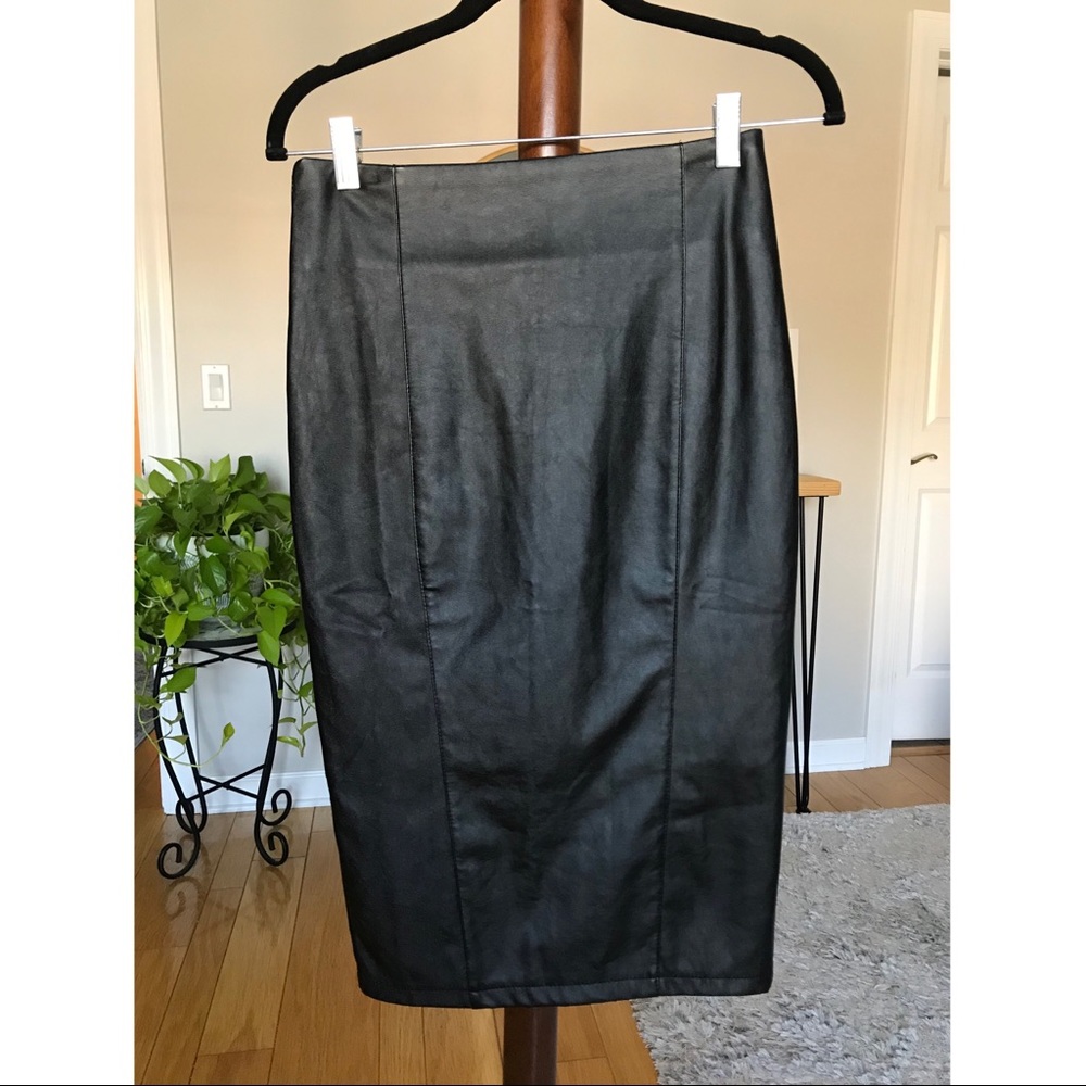 Leather skirt
